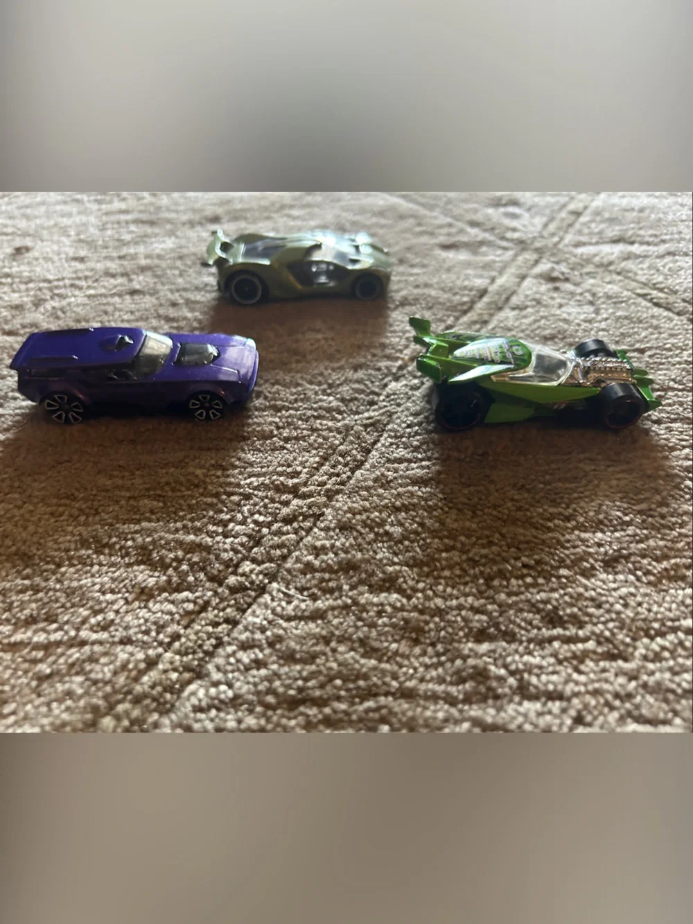 Hot Wheels-Style Kids Toy Car Set - Blue, Green, Red, Yellow & Silver Vehicles